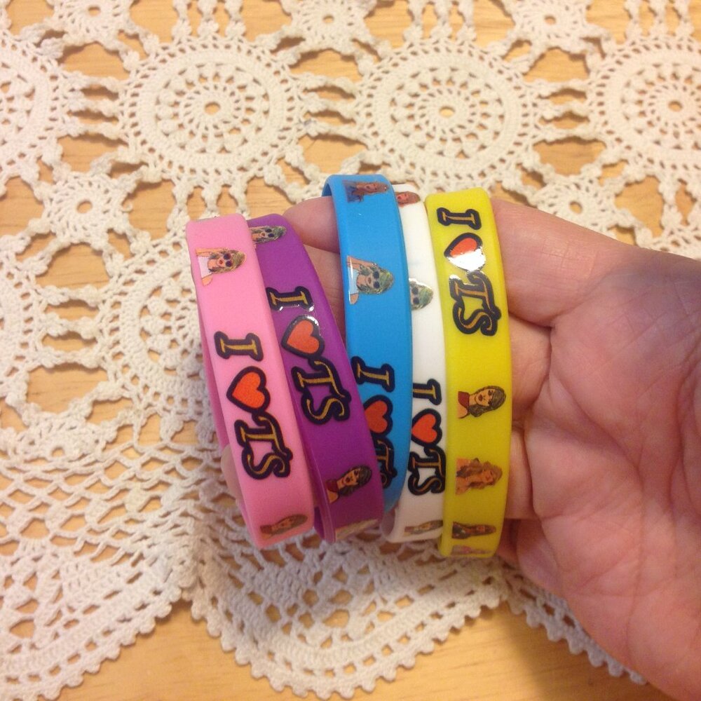 swiftie alert - five T.S. bracelets